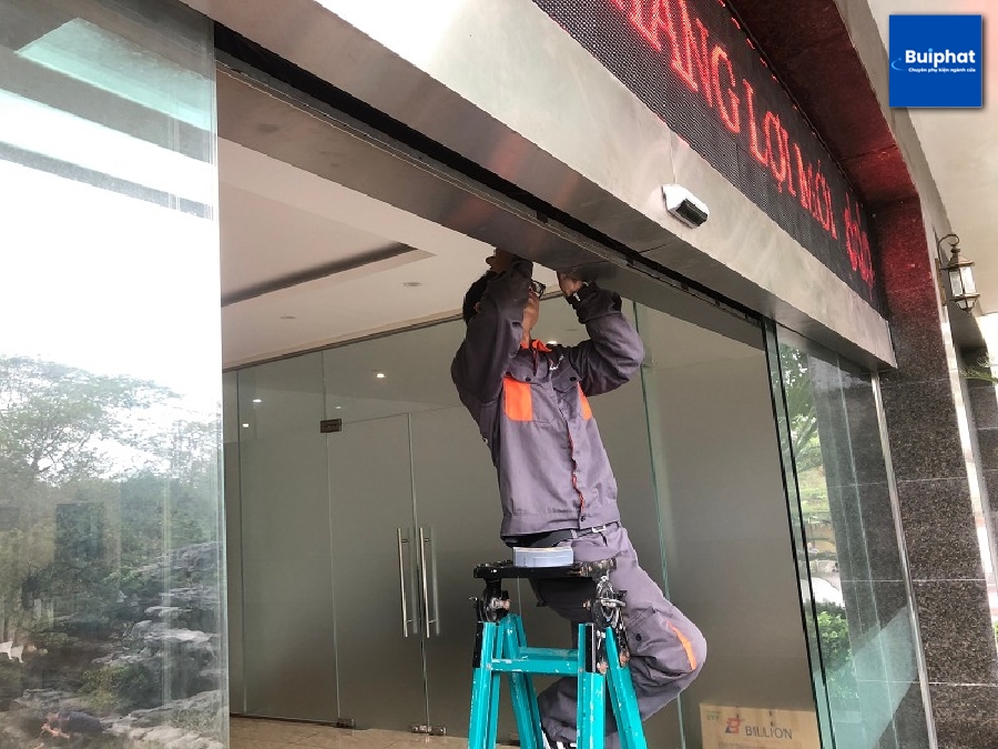 Hướng dẫn kiểm tra phụ kiện cửa tự động